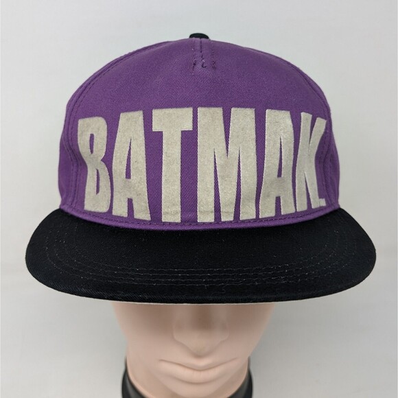 BATMAN Six Flags SnapBack Hat Spell Out Logo Purple and Black - Picture 1 of 8
